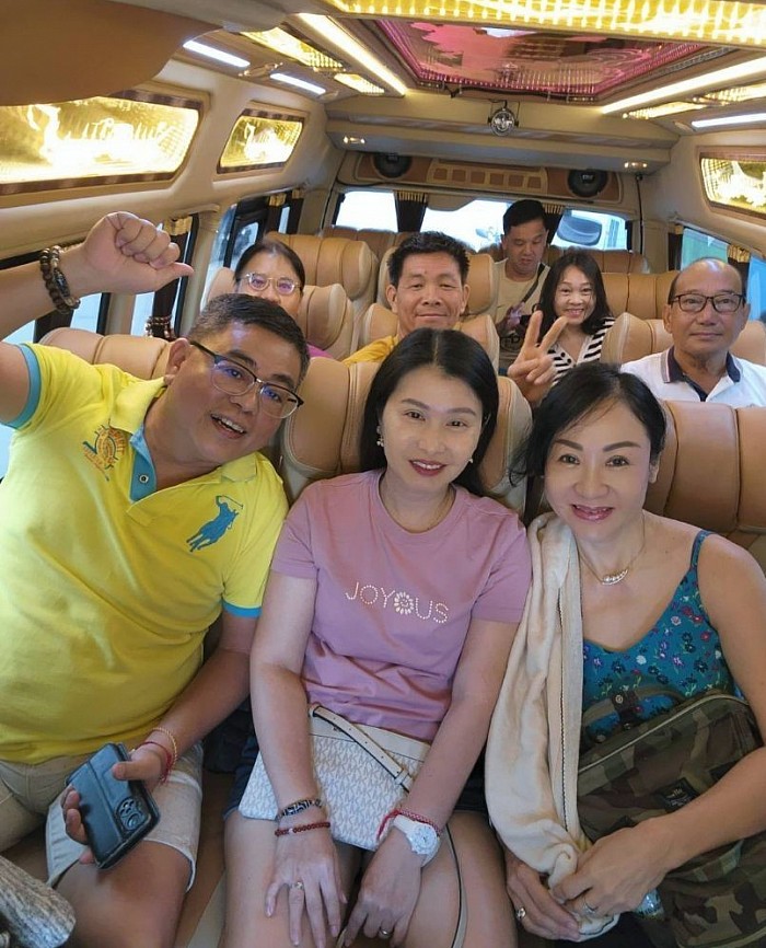 bangkok luxury van rental with driver